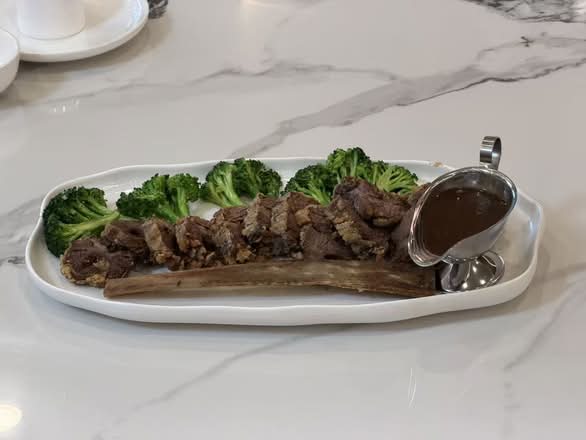 脆皮牛肋骨 (Crispy Beef Short Ribs)